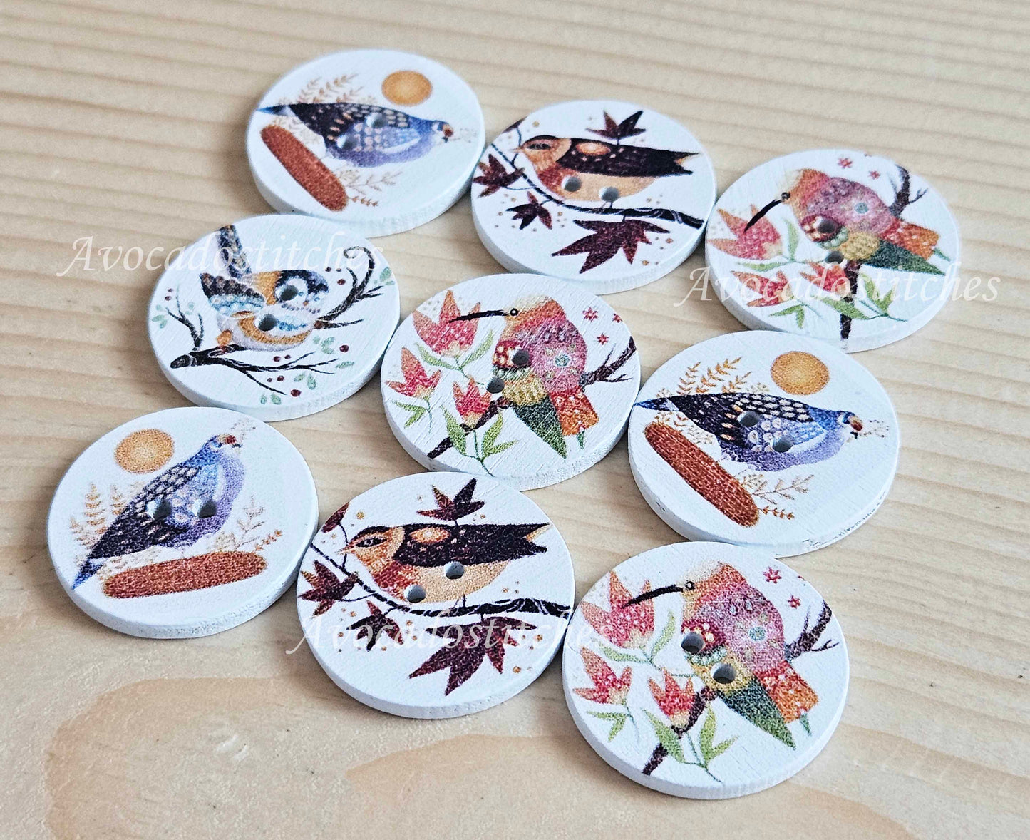BIRDS / 25mm / Wooden Buttons / Sewing Buttons