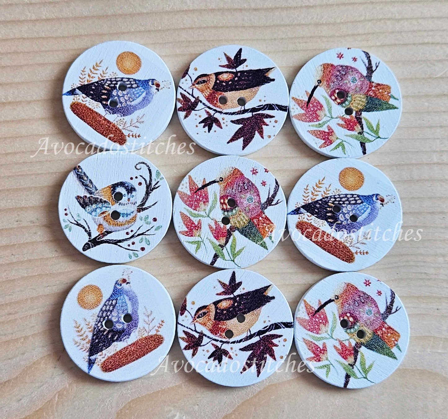 BIRDS / 25mm / Wooden Buttons / Sewing Buttons