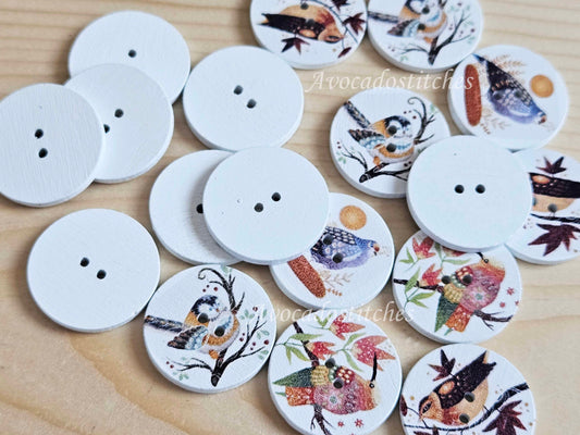 BIRDS / 25mm - 8 buttons / Wooden Buttons / Sewing Buttons