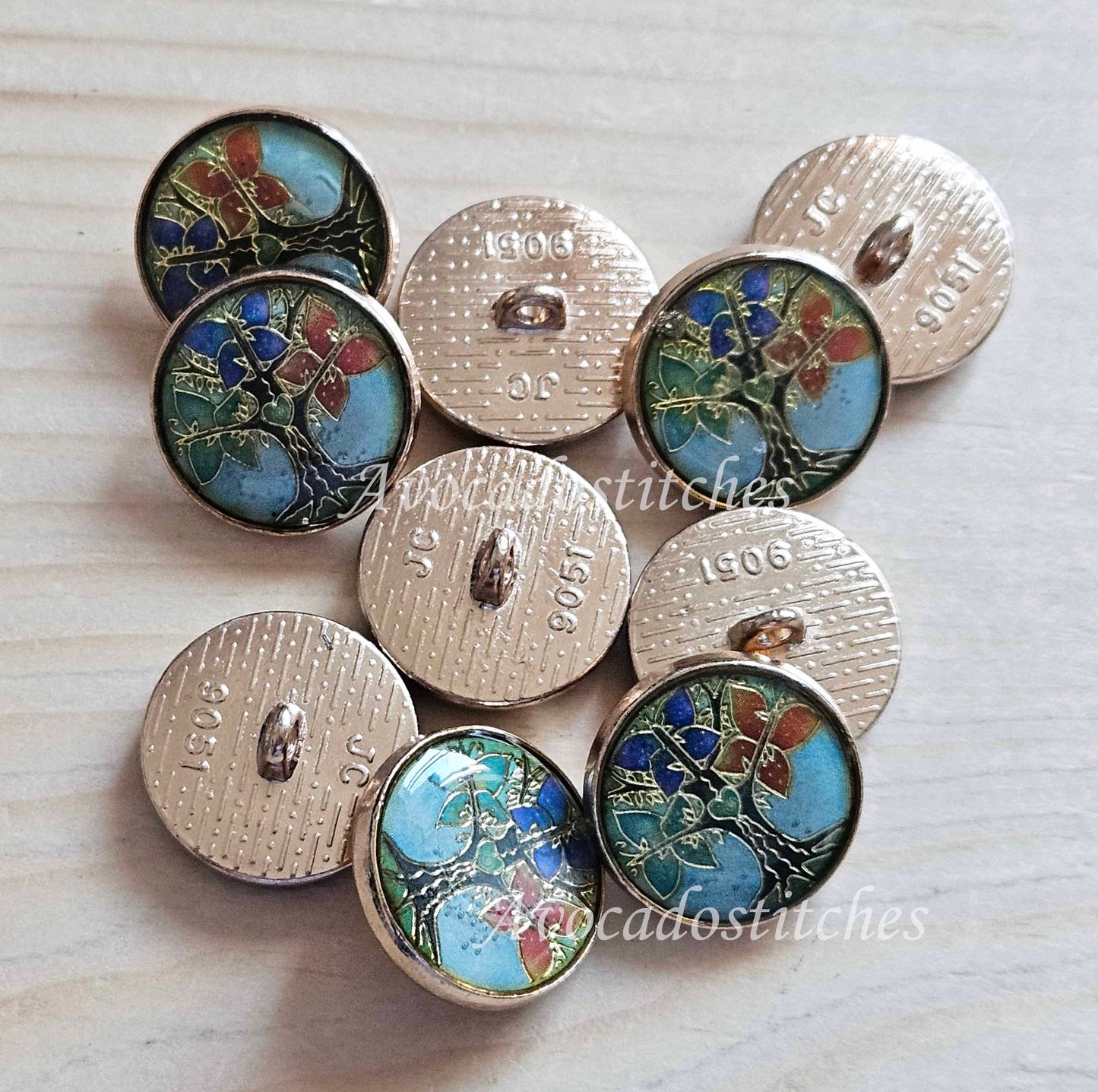 BOHO INDIAN TREE / 18mm - 4 buttons / Metal Shank Buttons / Sewing Buttons