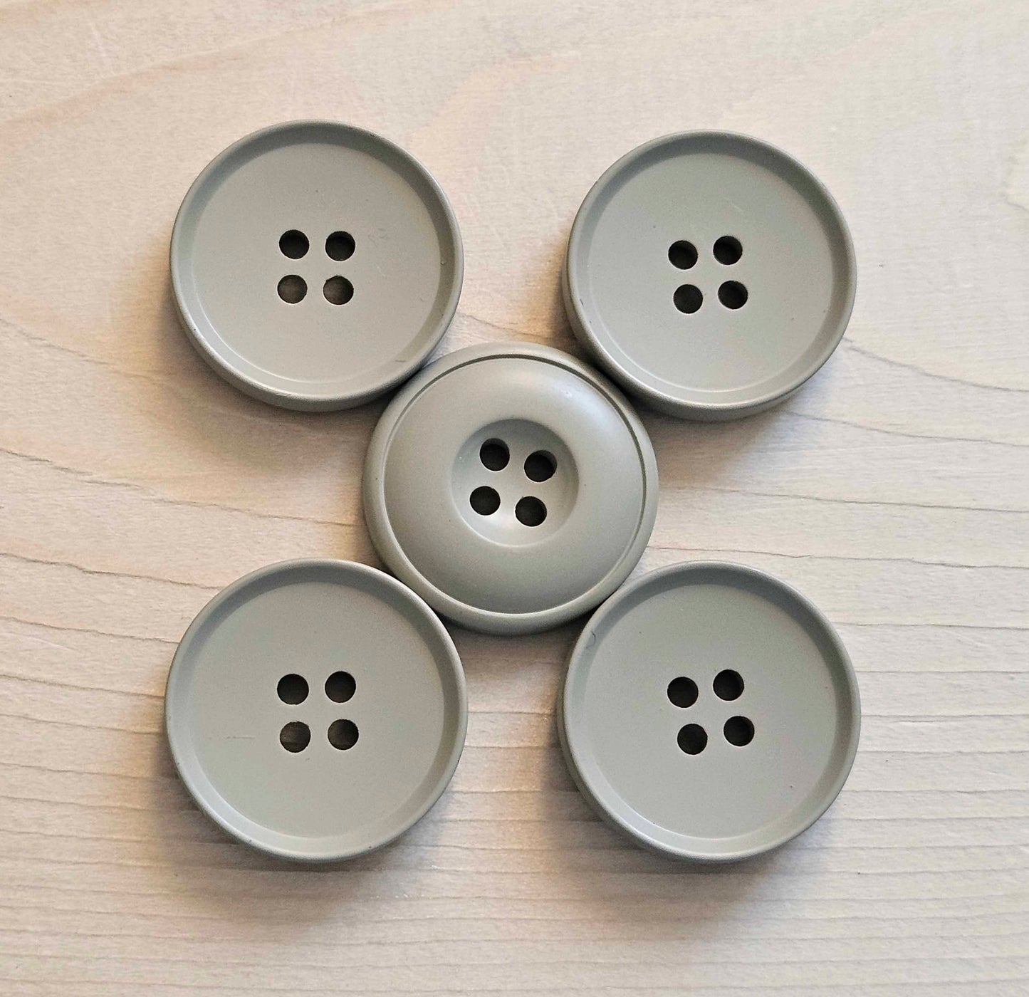 PASTEL EDGECOMB GREY Resin / 25mm - 4 buttons / Korean Style Resin Buttons / Sewing Buttons