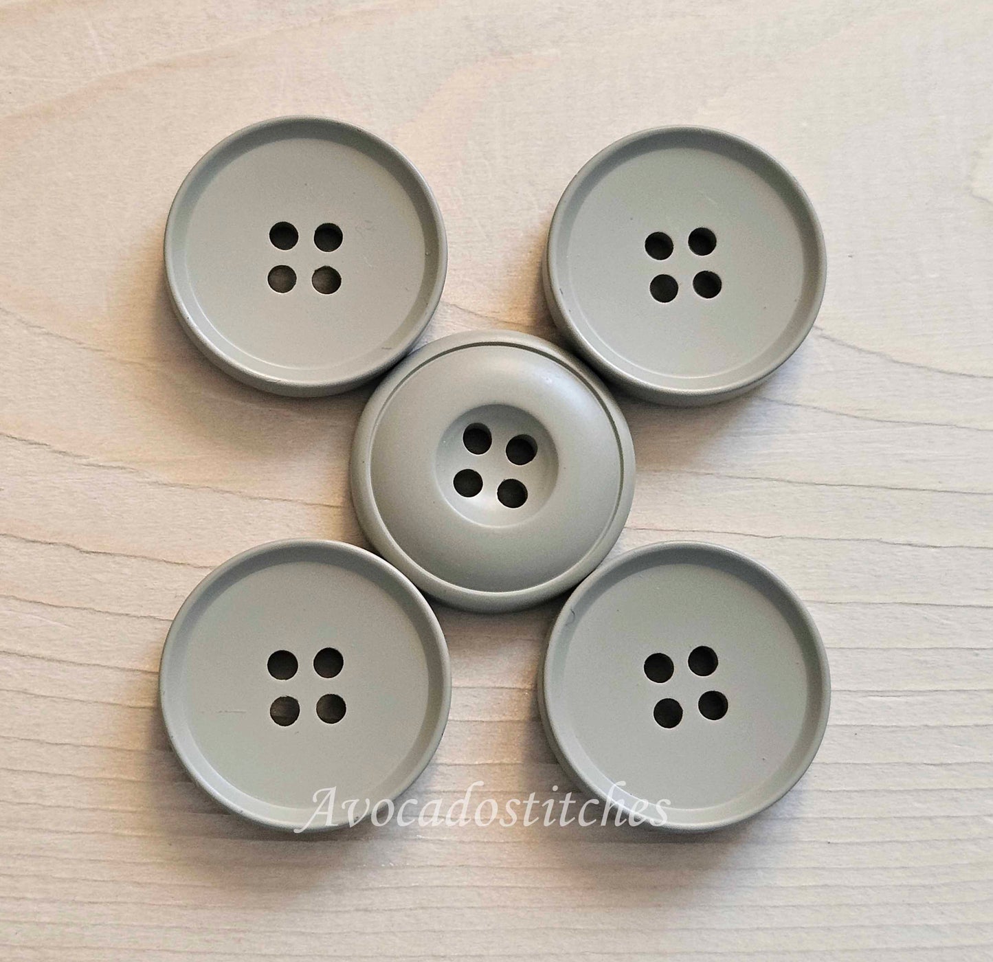 Clearance // PASTEL EDGECOMB GREY Resin / 25mm - 3 buttons / Korean Style Resin Buttons / Sewing Buttons