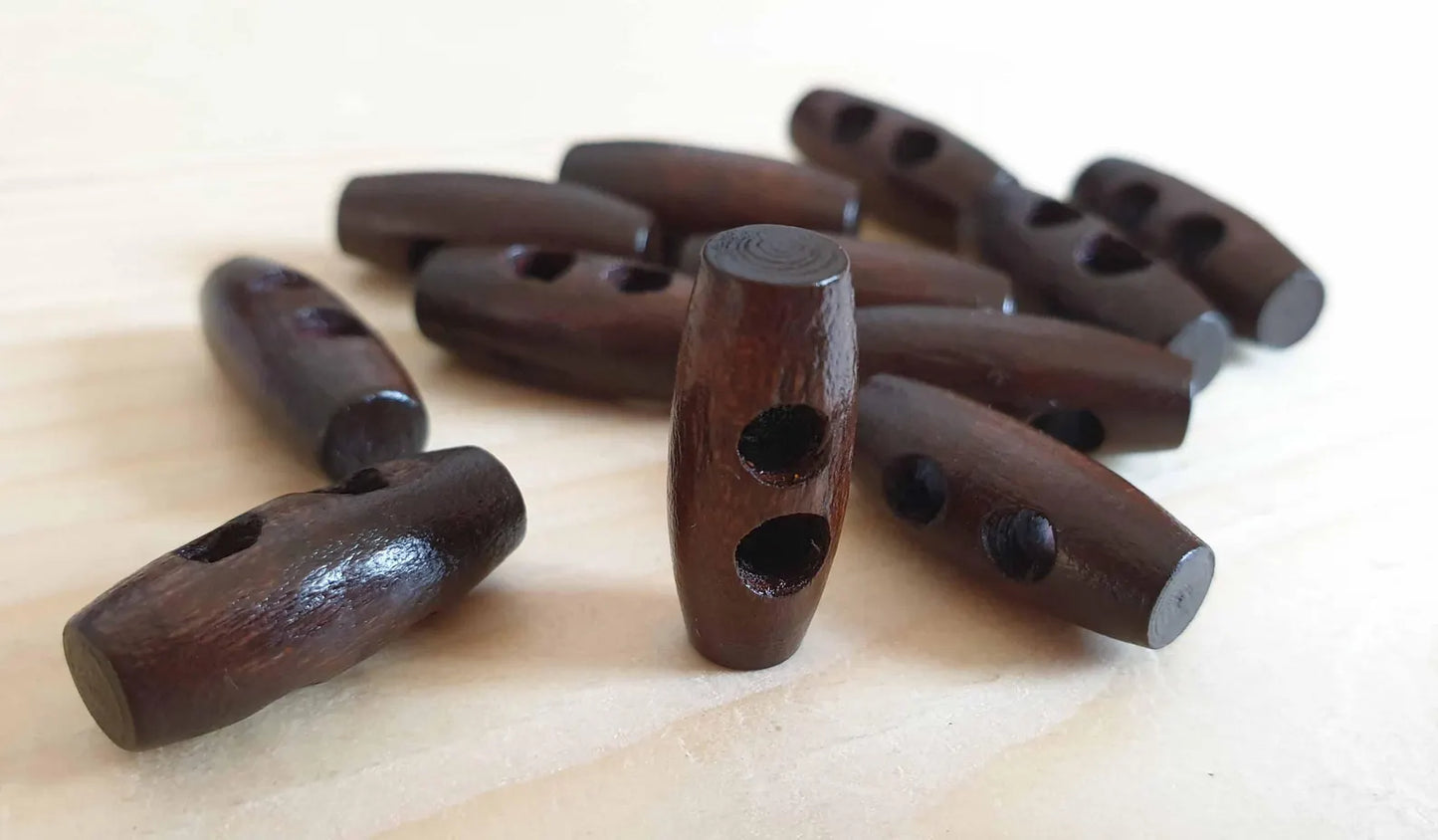 WOODEN TOGGLE Dark Brown (Flat) / 20-50mm / Wooden Toggle Buttons / Sewing Buttons