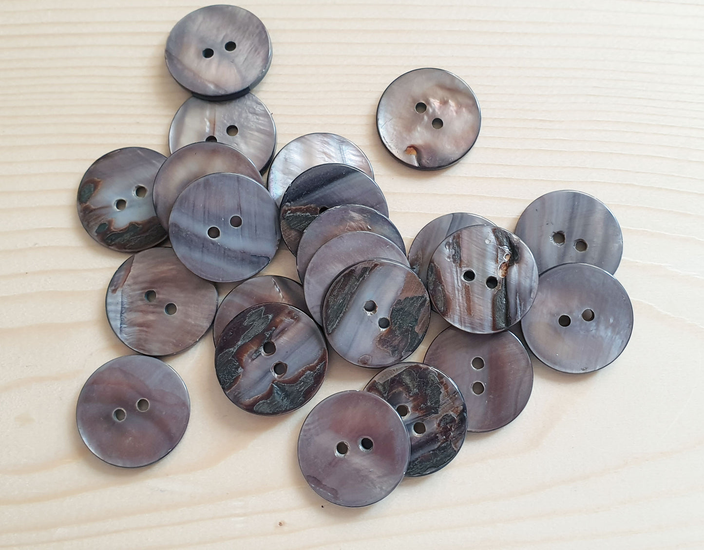 2-HOLE GREY (brownish) SEASHELL BUTTONS / 10-25mm / MOP Shell Buttons / Sewing Buttons