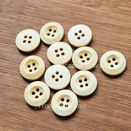 Clearance // WEDGE EDGE / Beige Cream 4-Hole Wooden Buttons / 15mm (Set of 10)