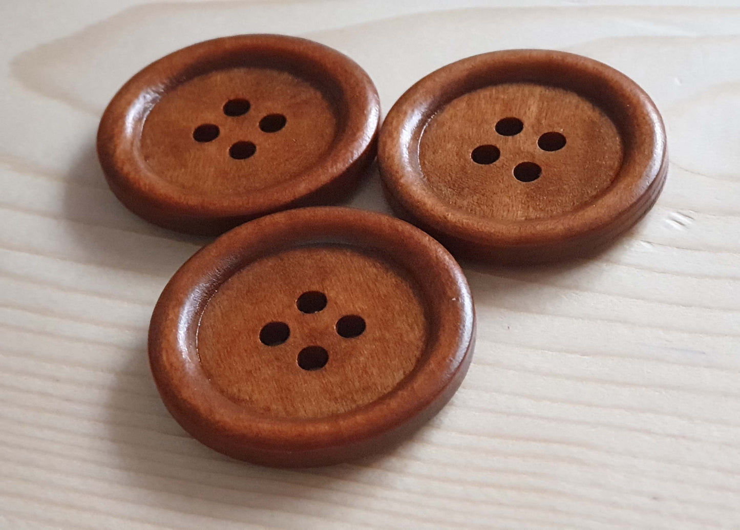 4-HOLE LIGHT COFFEE BROWN / 35mm / Wooden Buttons / Sewing Buttons