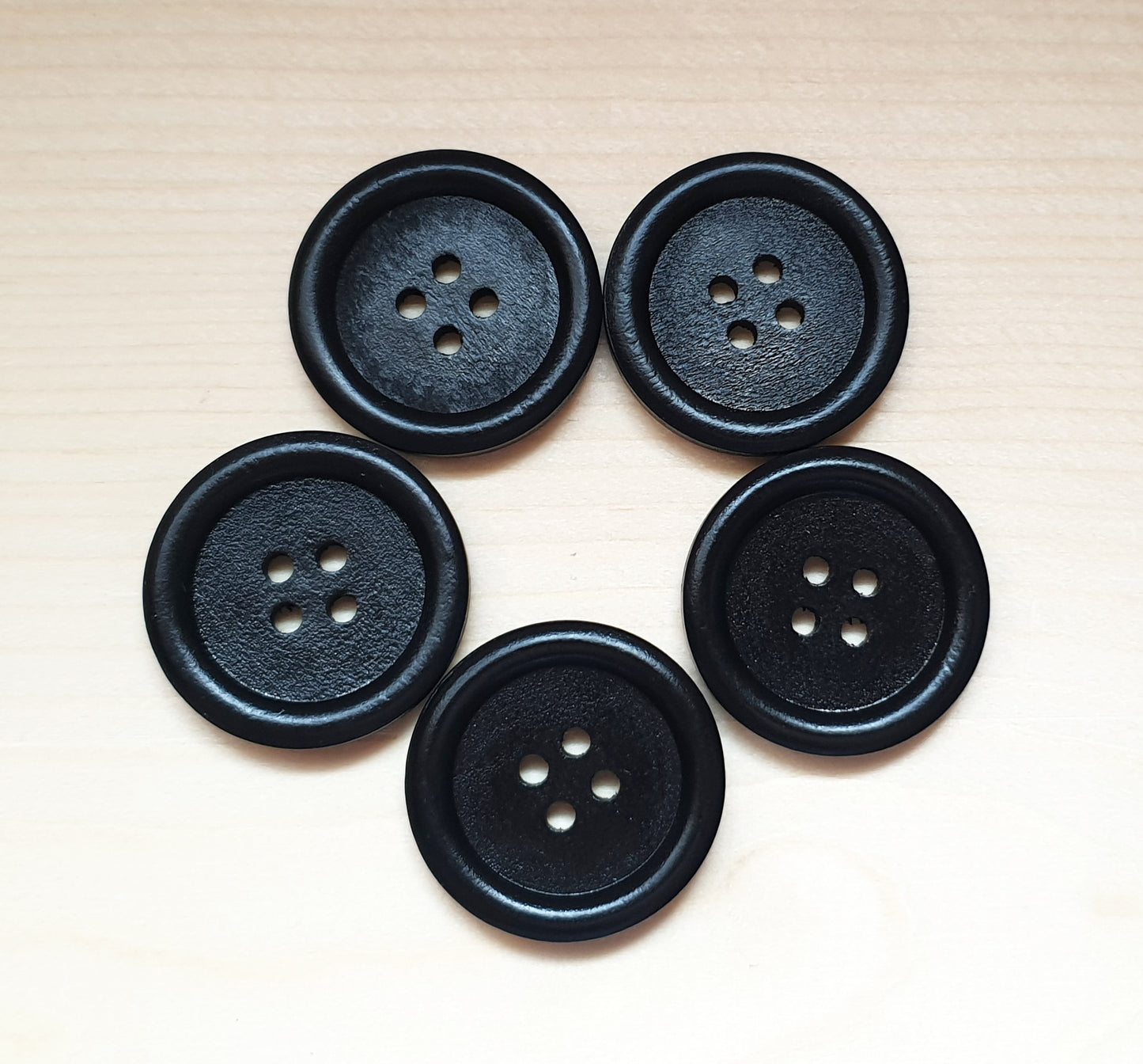 4-HOLE BLACK / 10-25mm / Wooden Buttons / Sewing Buttons