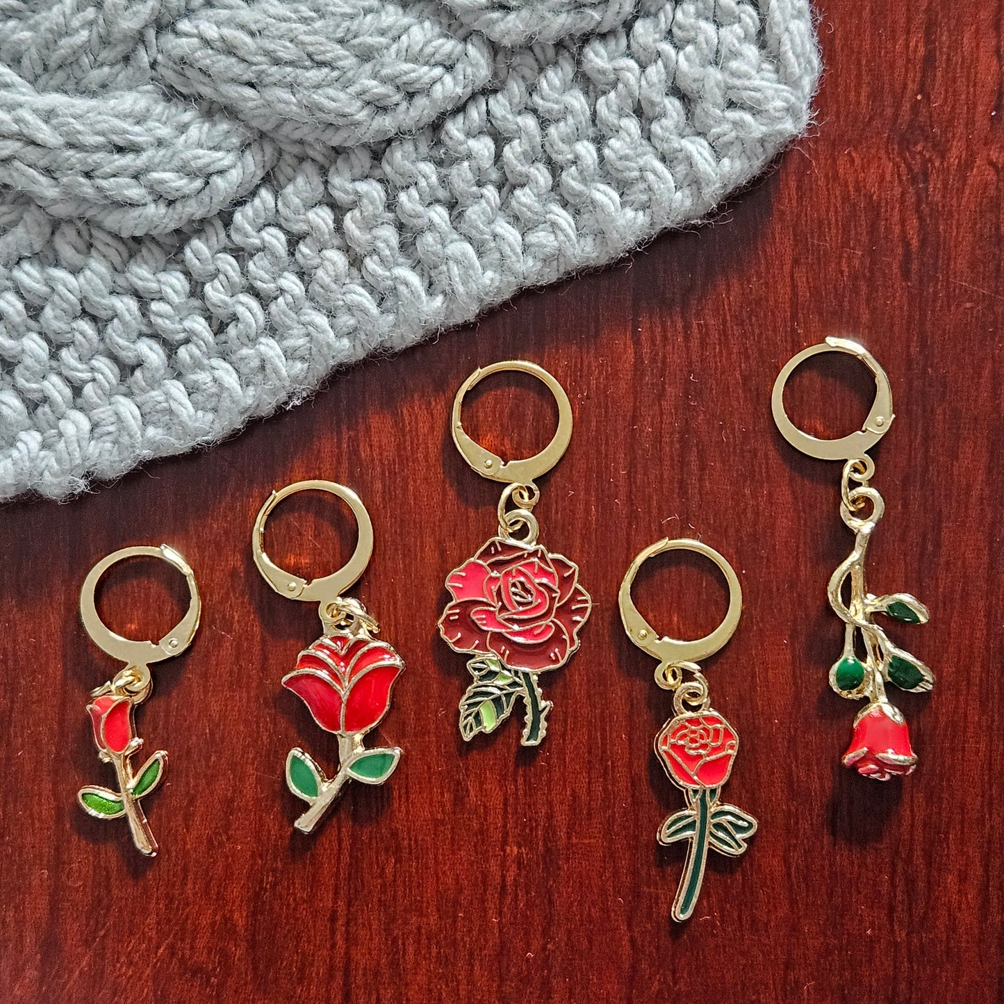 THE ROSES - 5 pieces / Knitting Crochet Stitch Markers / Notions