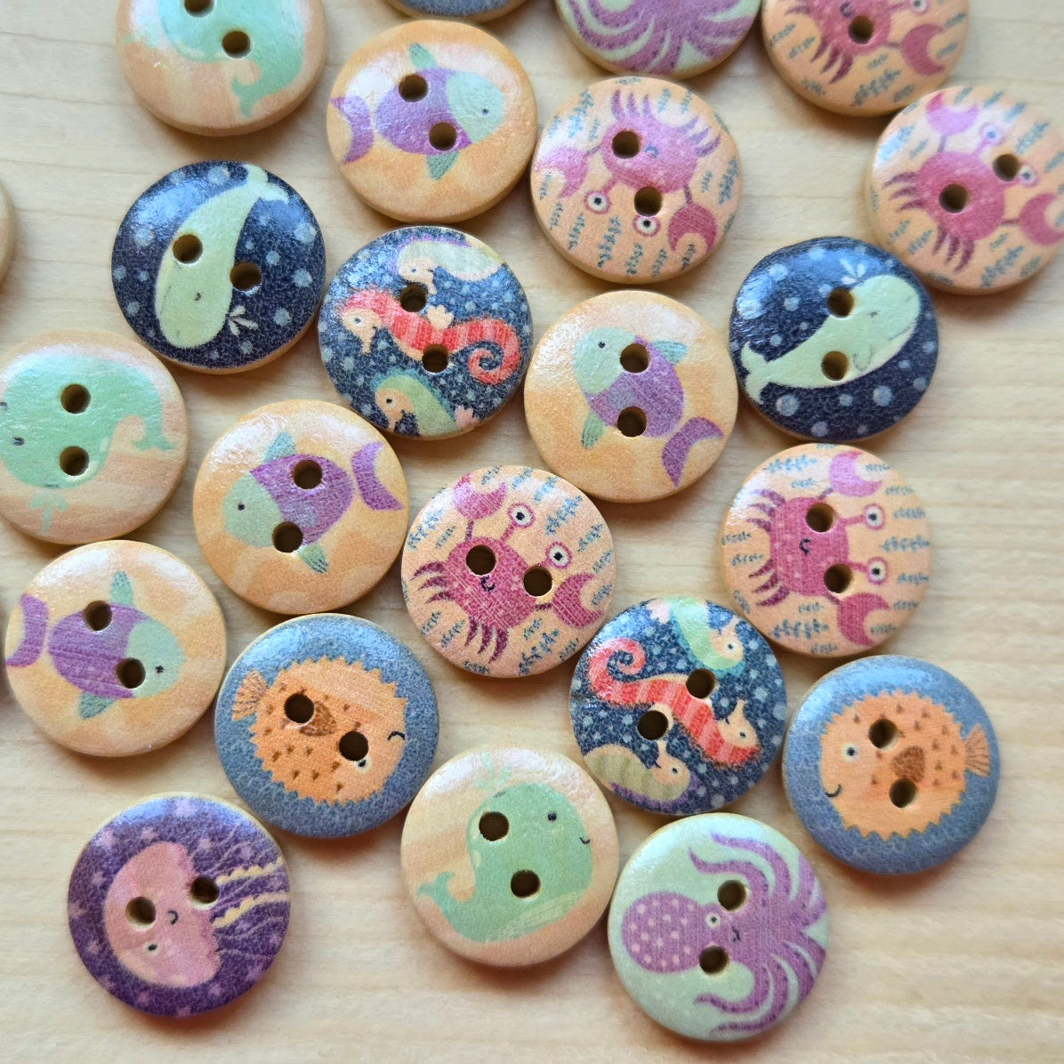 Little Sea Friends / Wooden Buttons / 15mm (Set of 8) (Set B)