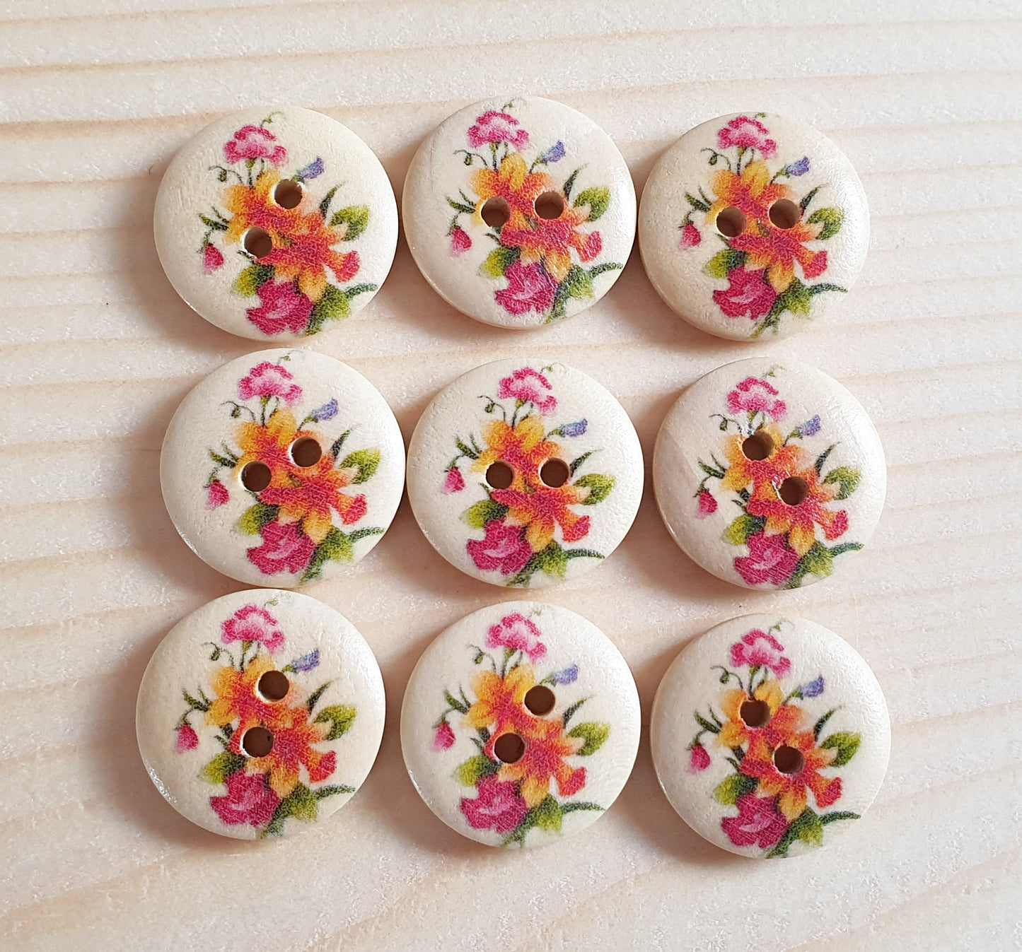 YELLOW STARFLOWERS BOUQUET / 18mm - 6 buttons / Wooden Buttons / Sewing Buttons