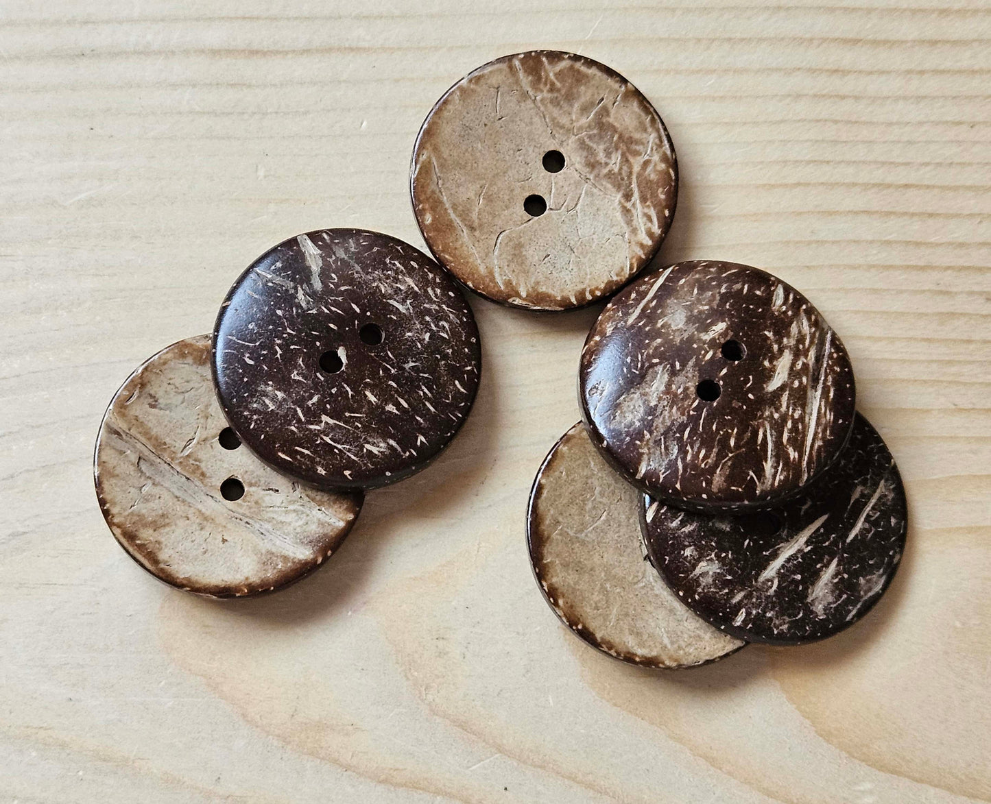 2-HOLE COCONUT BUTTONS / 13-38mm / Coconut Buttons / Sewing Buttons