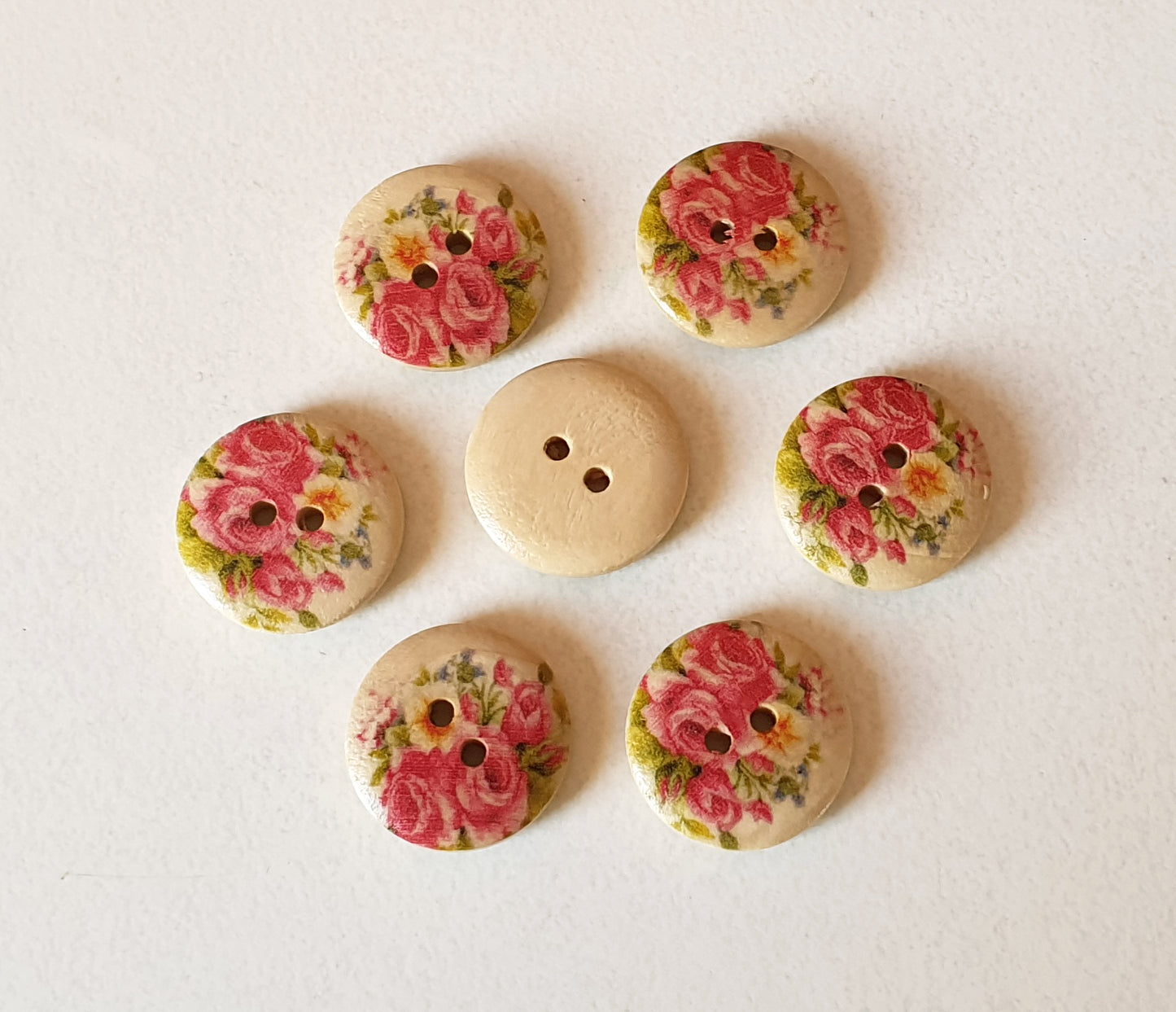 PINK ROSES / 18mm - 6 buttons / Wooden Buttons / Sewing Buttons