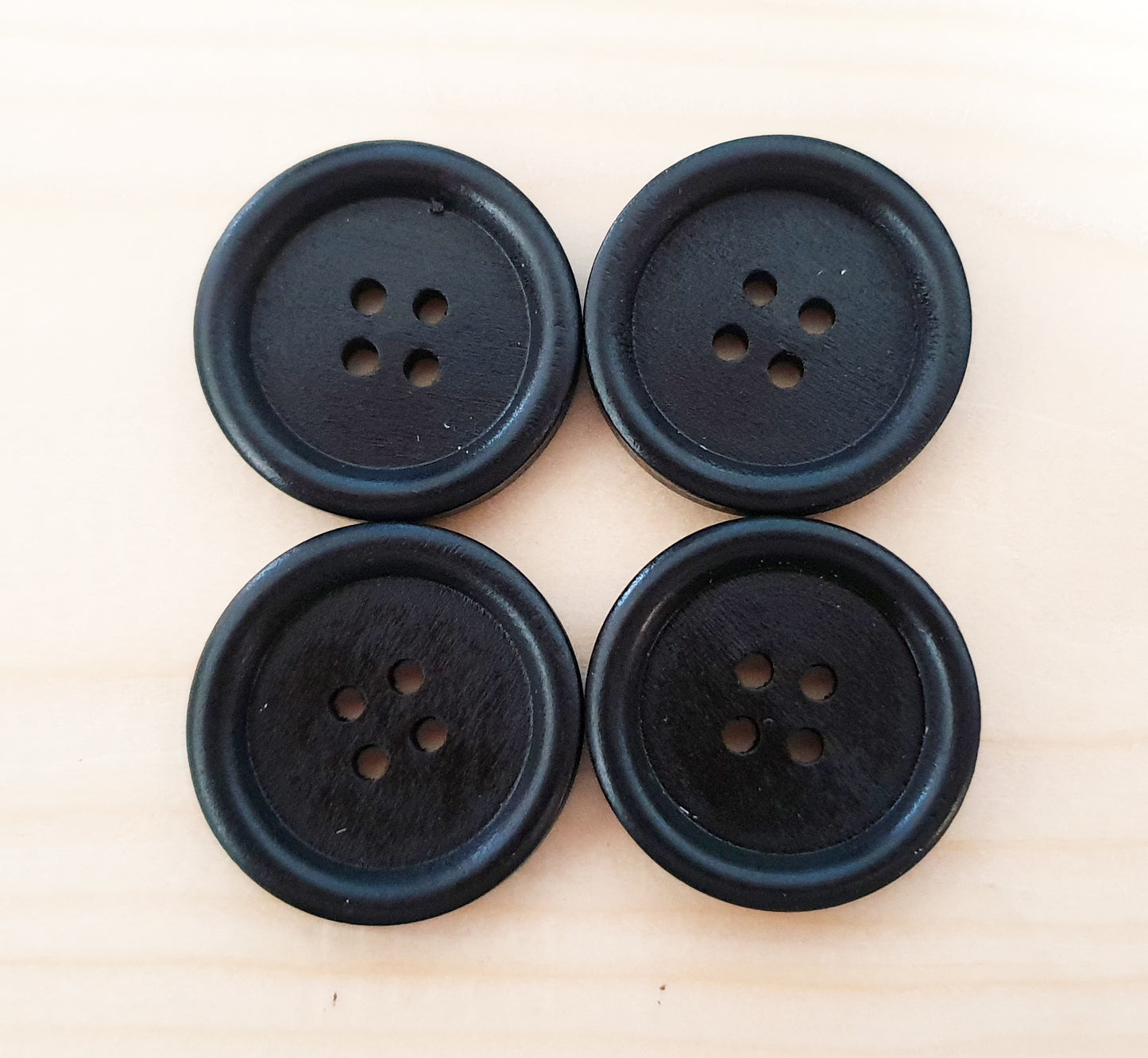 4-HOLE BLACK / 10-25mm / Wooden Buttons / Sewing Buttons