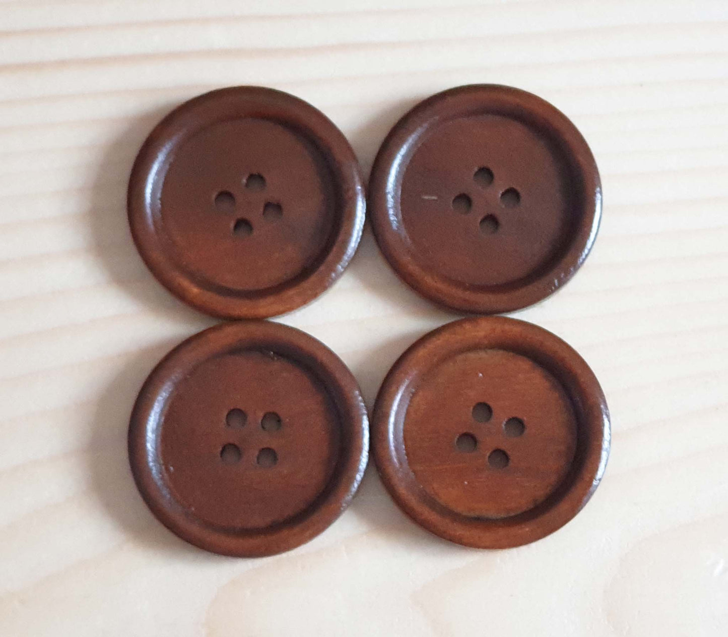 4-HOLE WALNUT BROWN / 30mm 35mm / Set of 6 buttons / Wooden Buttons / Sewing Buttons