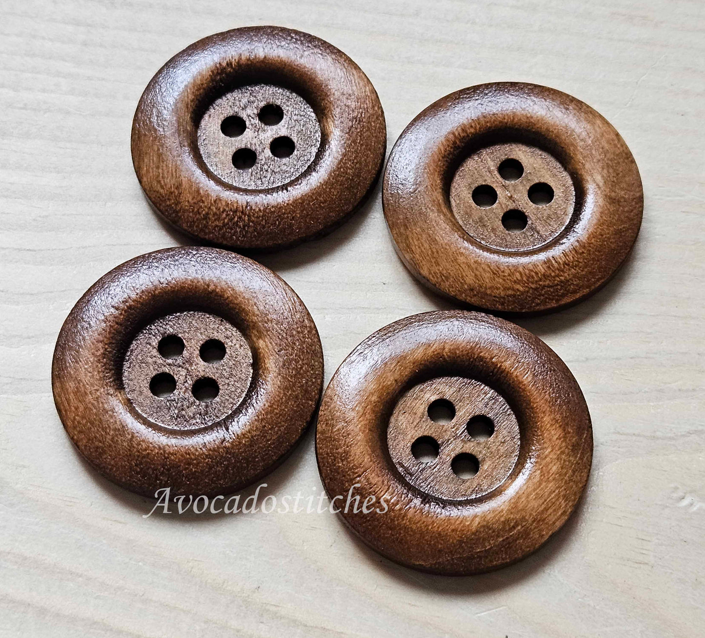 Clearance // THICK EDGE / Vintage Brown 4-Hole Wooden Buttons / 40mm (Set of 4)