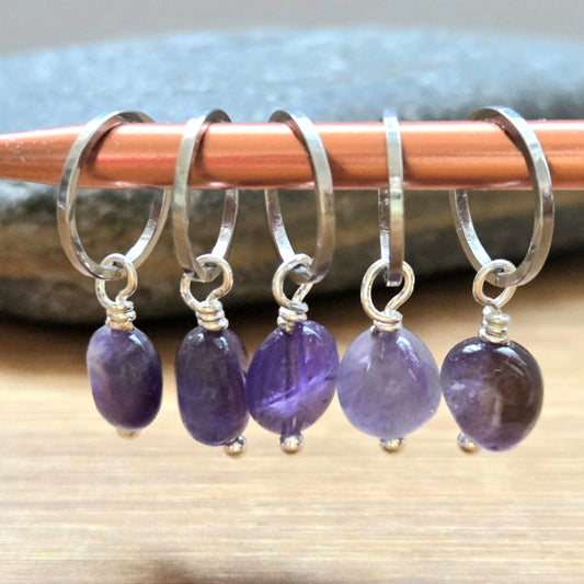 AMETHYST HAZE (Natural Stone & Stainless Steel) – Set of 5 Stitch Markers / Knitting Crochet Notions