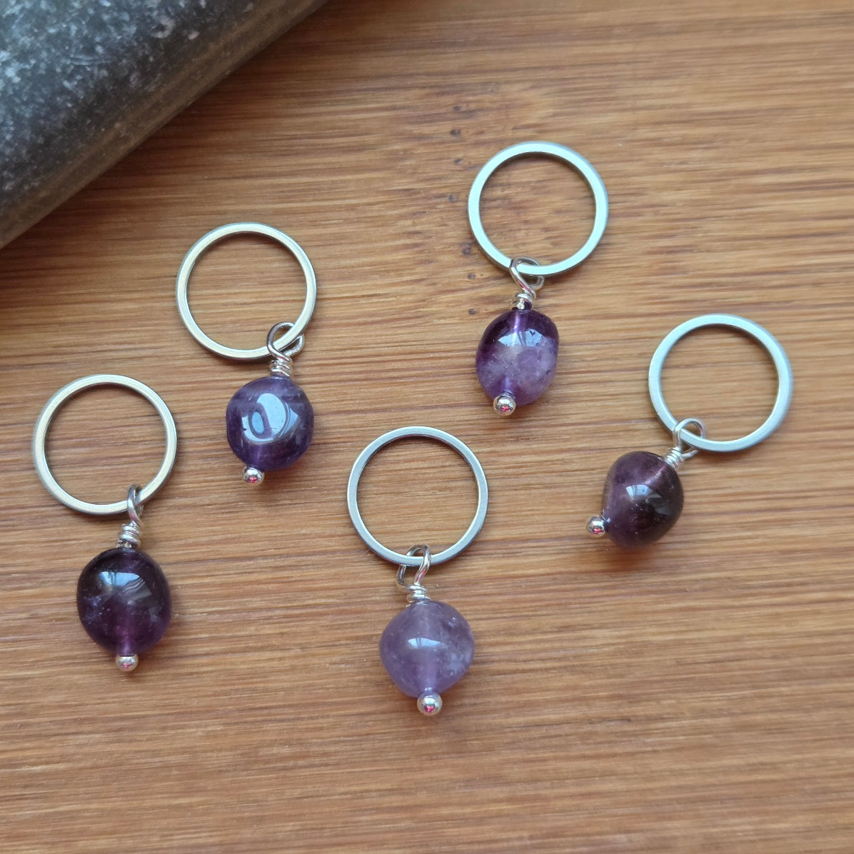 AMETHYST HAZE (Natural Stone & Stainless Steel) – Set of 5 Stitch Markers / Knitting Crochet Notions