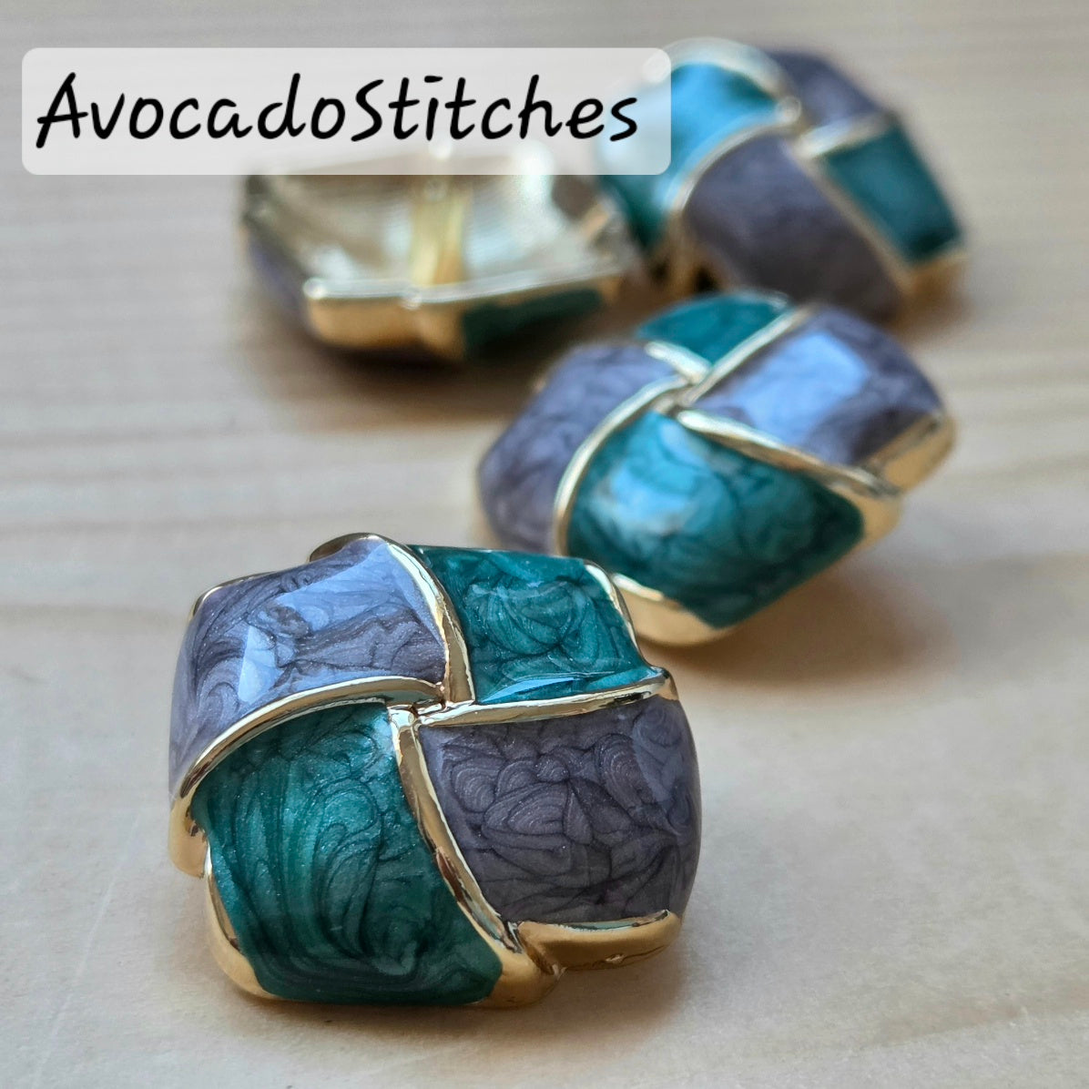 AMETHYST SKY BREEZE / 20*20mm - 2 buttons / Metal Enamel Shank Buttons / Sewing Buttons