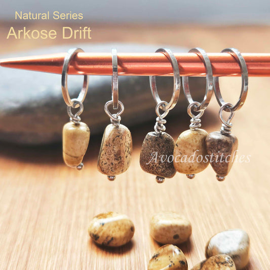 ARKOSE DRIFT (Natural Stone & Stainless Steel) – Set of 5 Stitch Markers / Knitting Crochet Notions