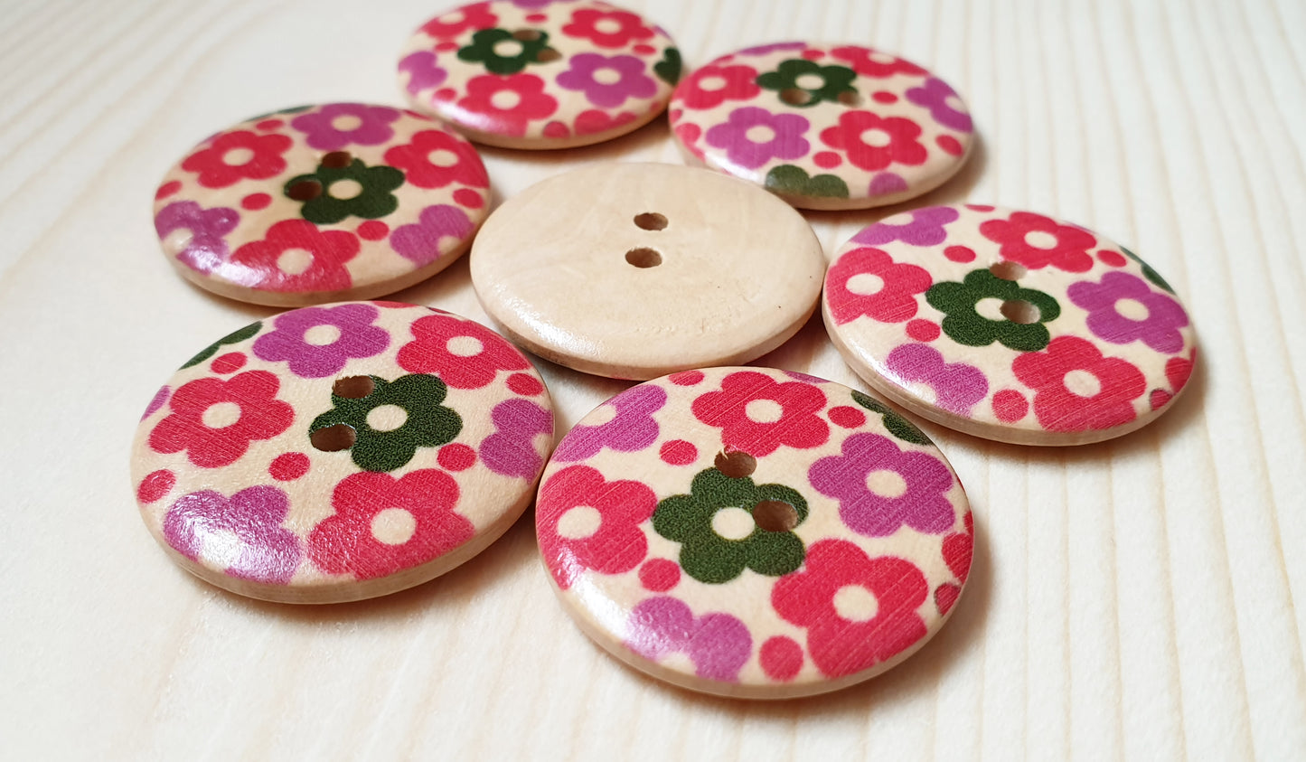 BABY DAISIES RGP / 30mm / Set of 6 buttons / Wooden Buttons / Sewing Buttons