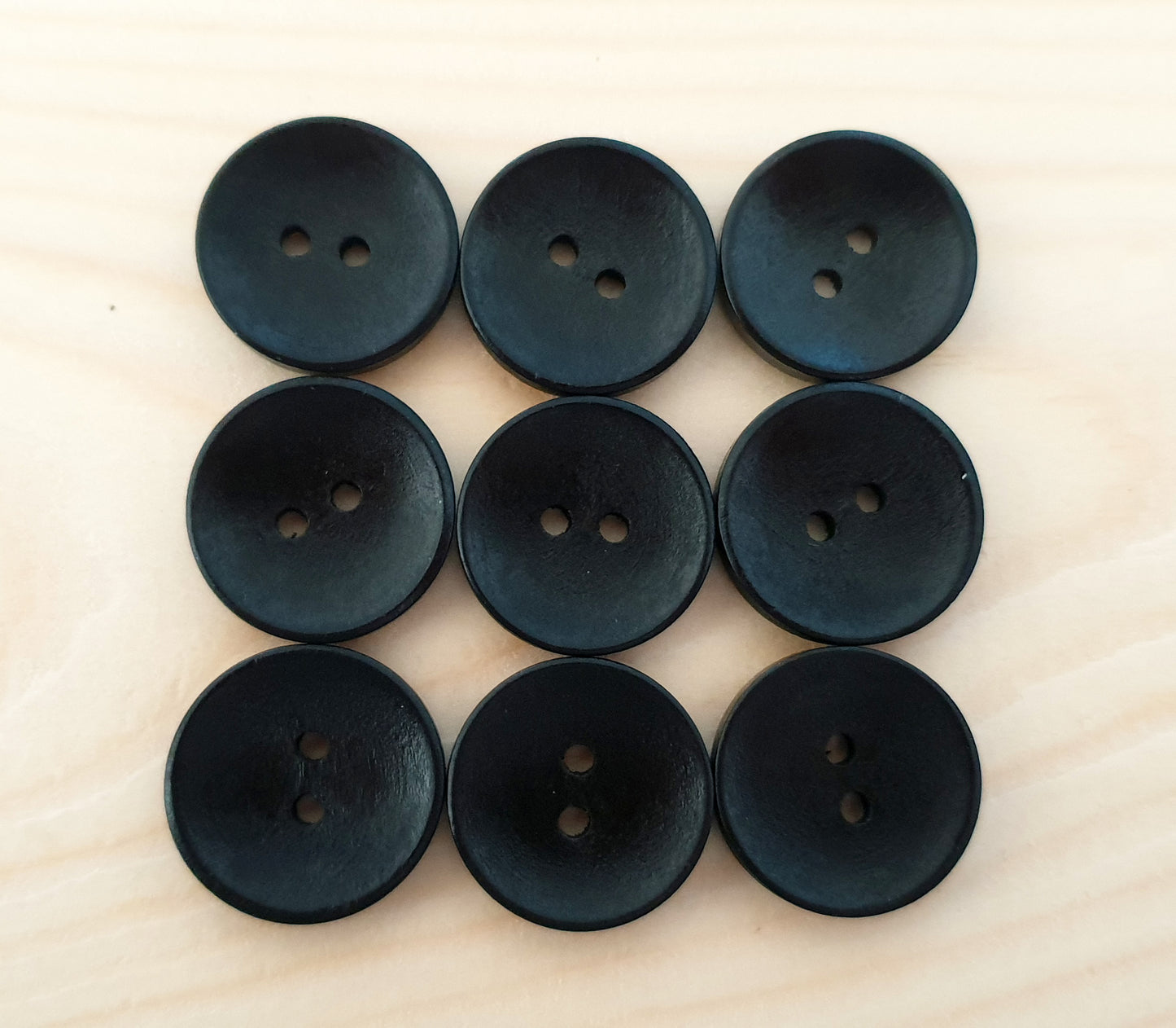 CLASSIC 2-HOLE / Black Wooden Buttons / 10-30mm
