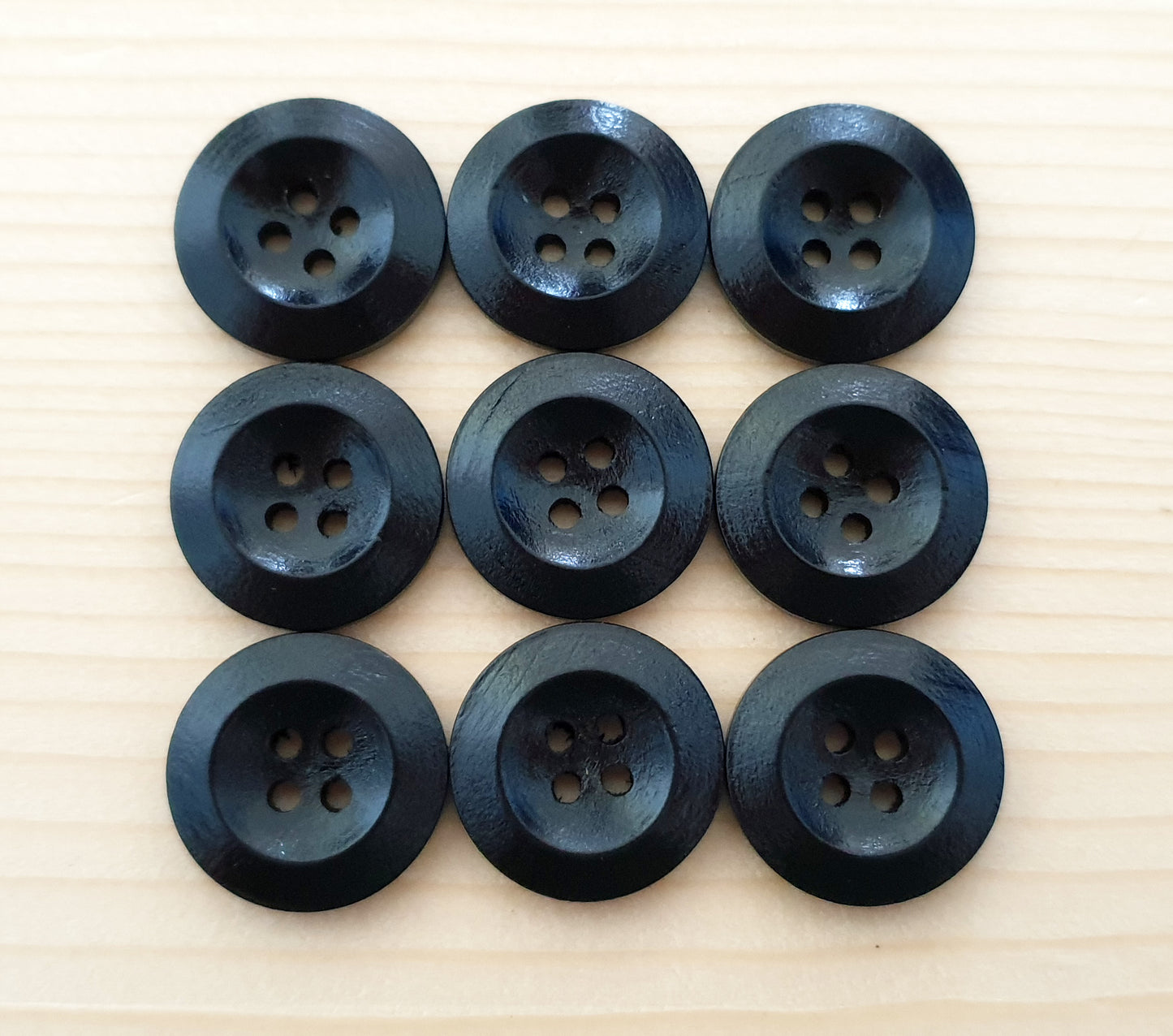 WEDGE EDGE BLACK / 12.5-25mm / Wooden Buttons / Sewing Buttons