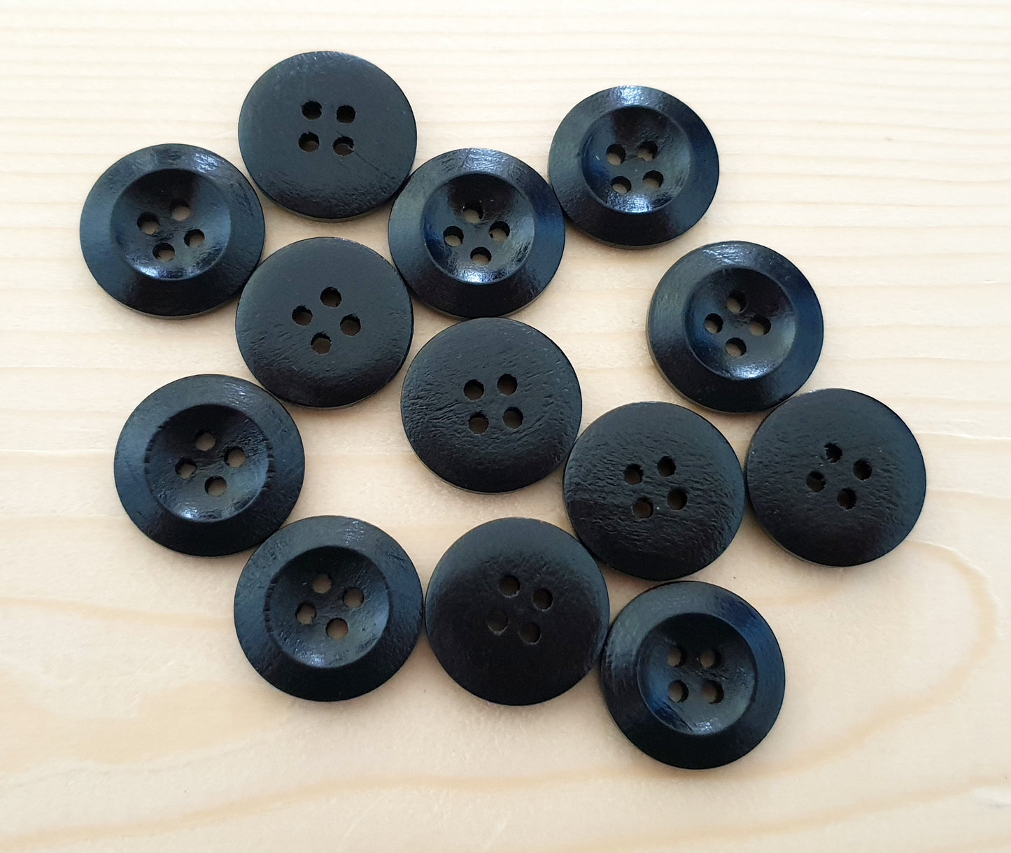 WEDGE EDGE BLACK / 12.5-25mm / Wooden Buttons / Sewing Buttons