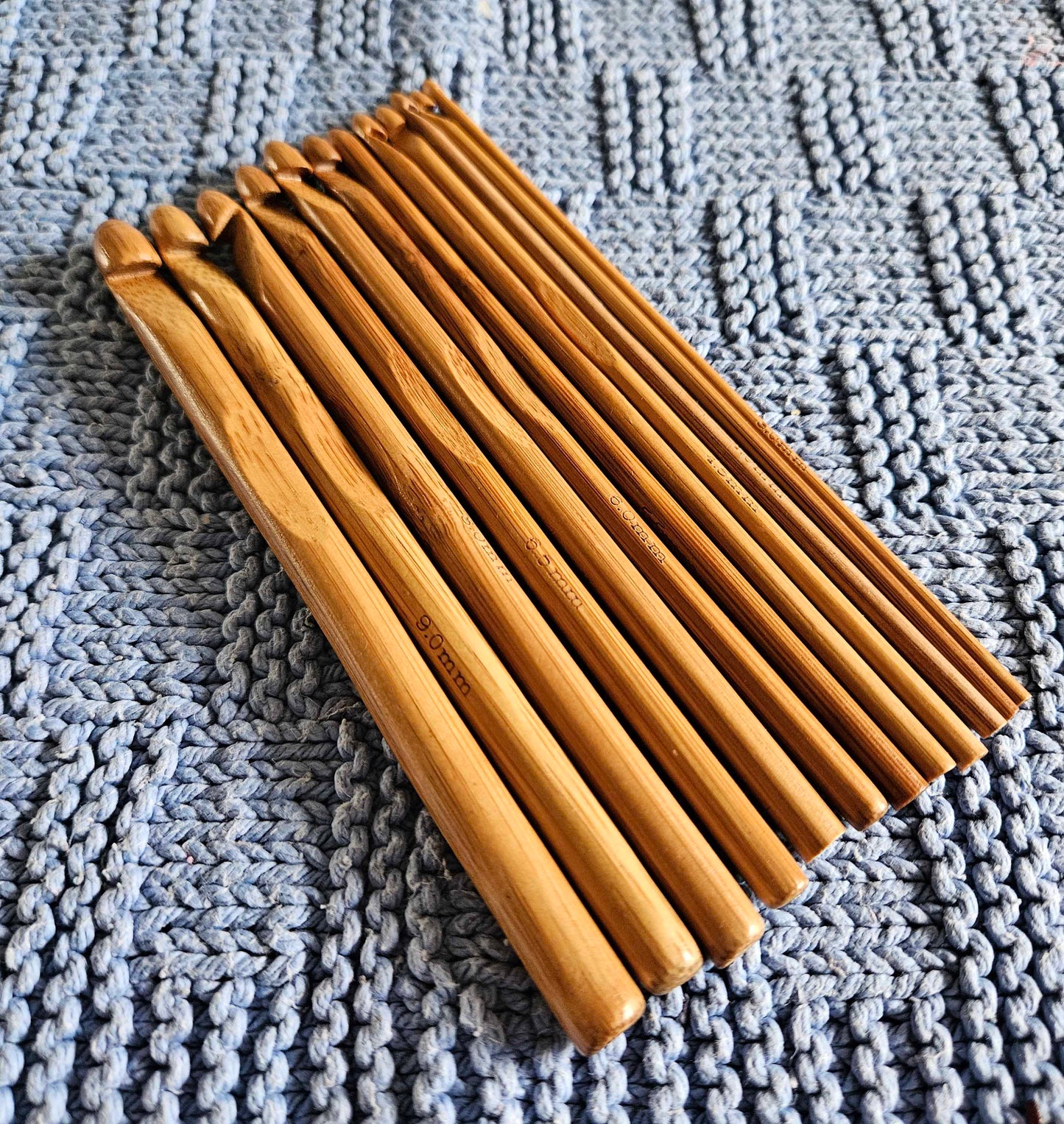 BAMBOO CROCHET HOOK Set / 15cm - 12 pieces / Carbonized Bamboo Hooks / Crochet Tools