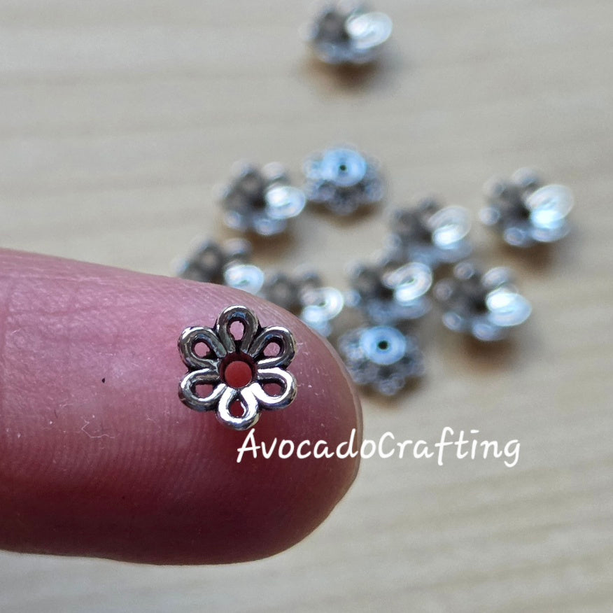 20/50 pieces // Zinc Alloy / Flower Bead Caps / 6mm / Antique Silver / Jewelry Making