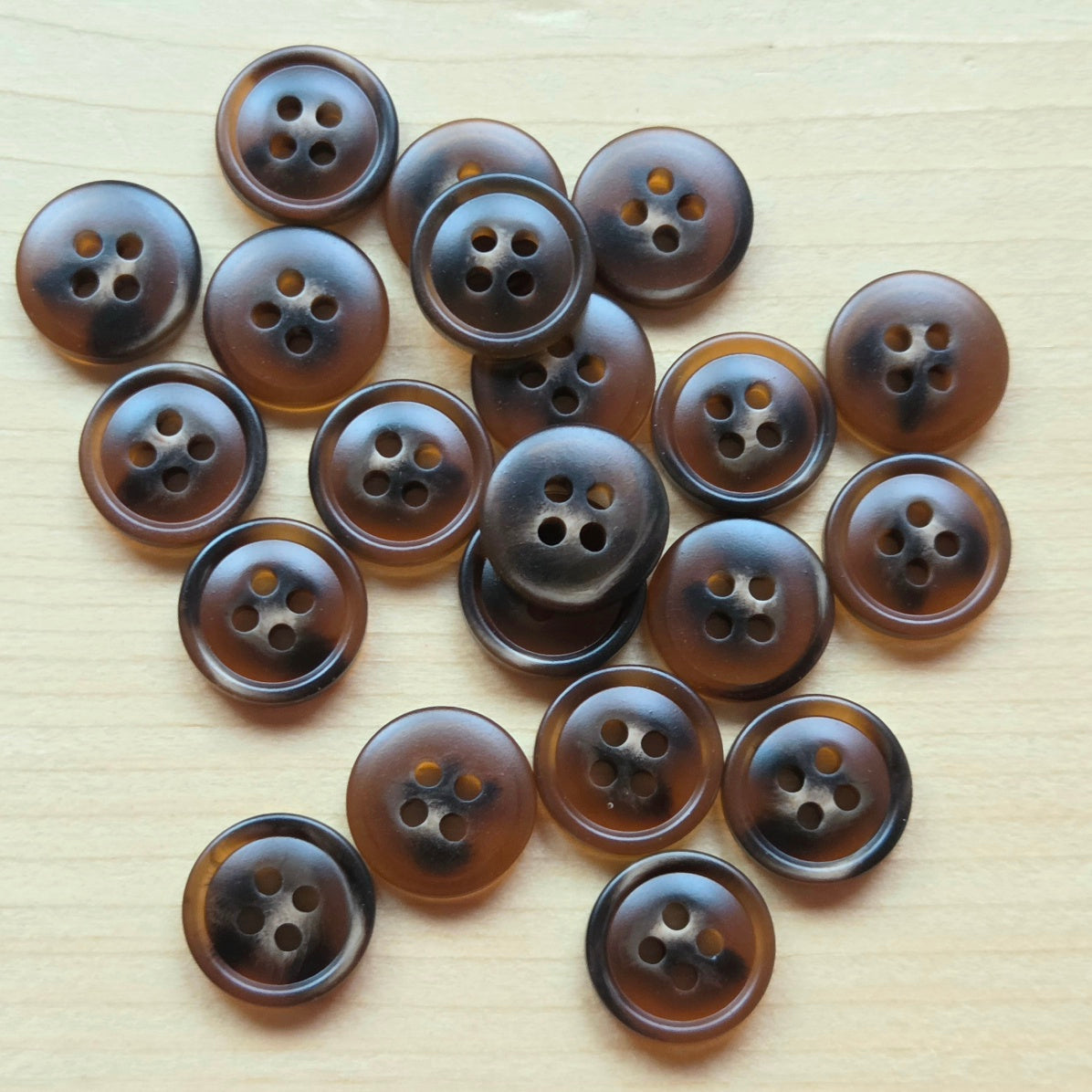 Bearwood / Resin Buttons / 11mm (Set of 10)