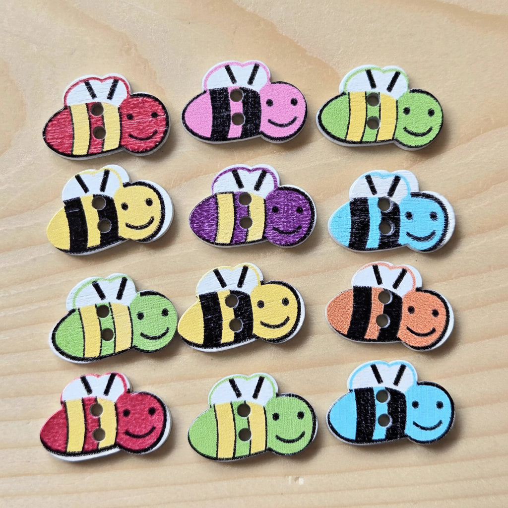 Clearance // Bee / Wooden Buttons (Set of 8)