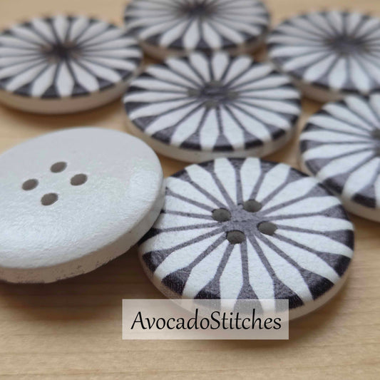 BLACK & WHITE WINDMILL / 30mm - 6 buttons / Wooden Buttons / Sewing Buttons