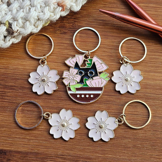 BLACK CAT & Cherry Blossom - 5 pieces / Knitting Crochet Stitch Markers / Notions