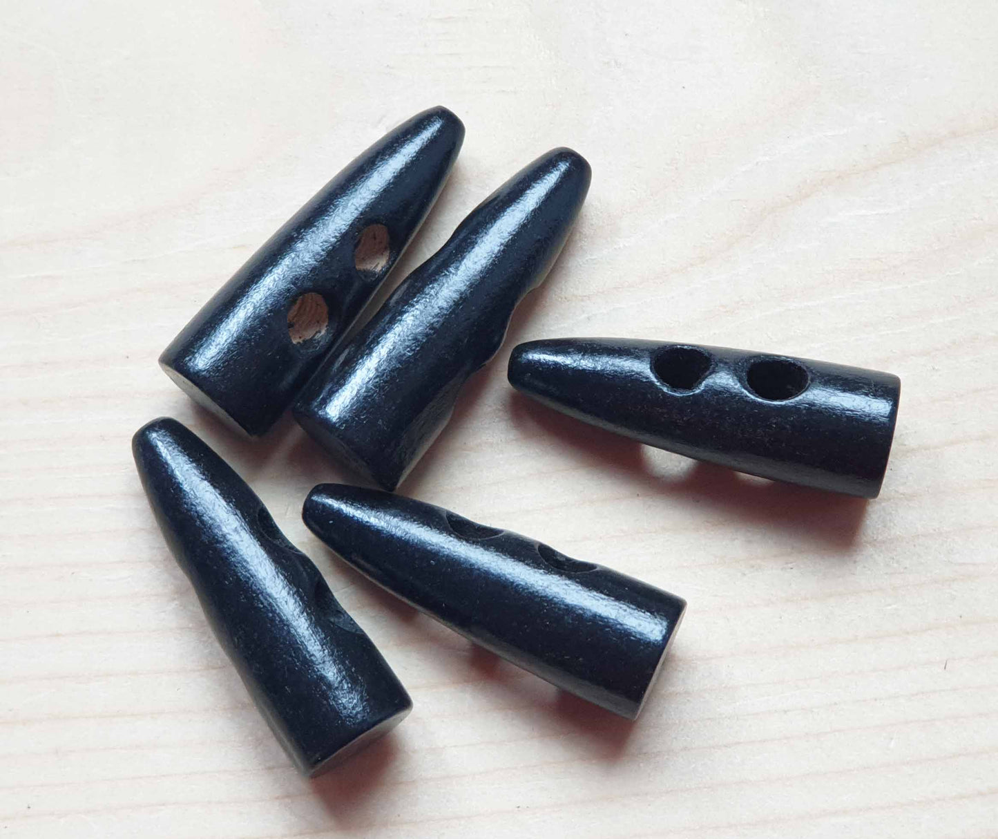 WOODEN TOGGLE BLACK (Horn-shaped) / 35-50mm / Wooden Toggle Buttons / Sewing Buttons