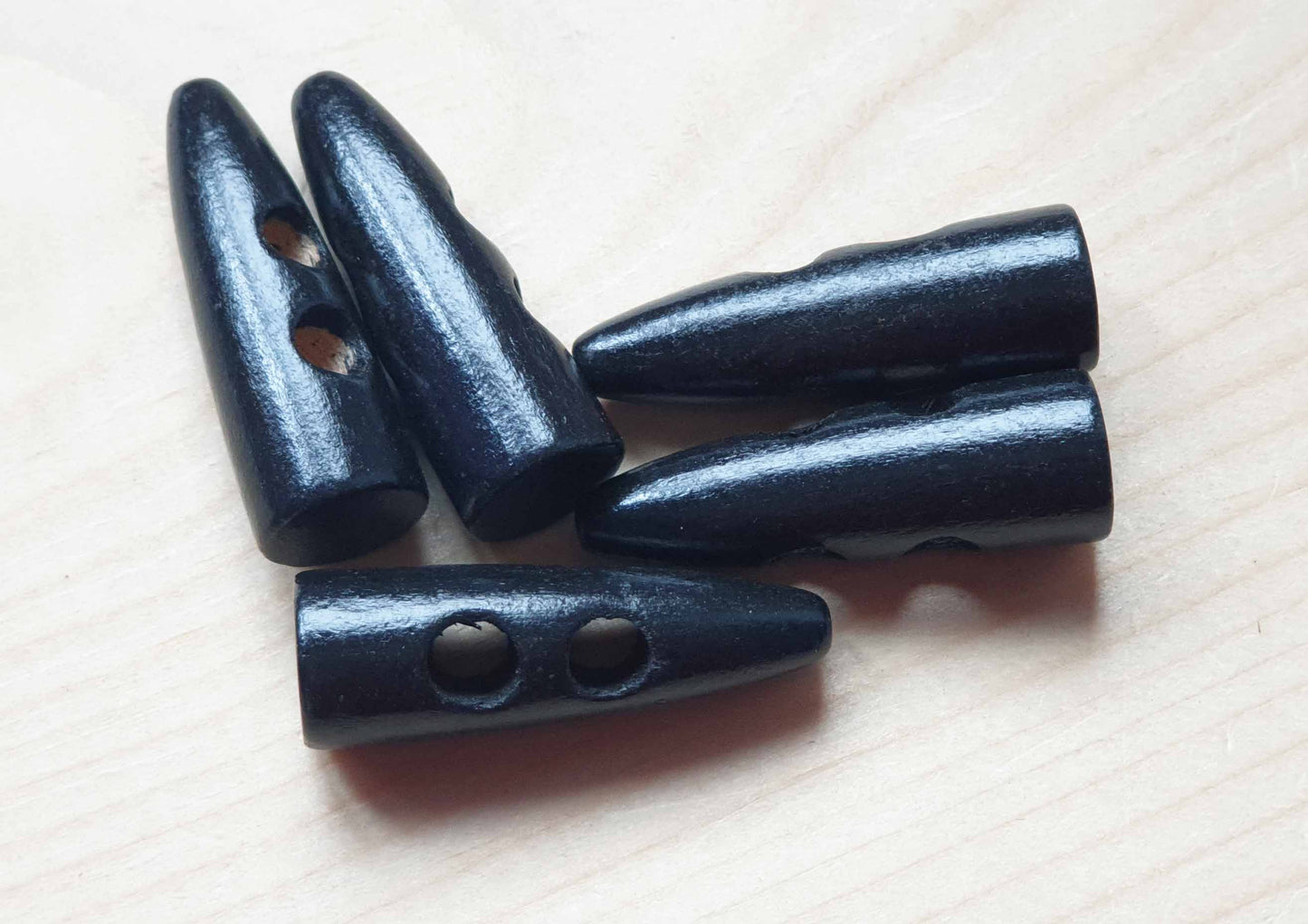 WOODEN TOGGLE BLACK (Horn-shaped) / 35-50mm / Wooden Toggle Buttons / Sewing Buttons