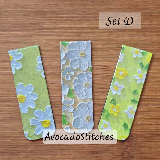 BLOOM ON CANVAS – 3 Pieces / Magnetic Bookmarks