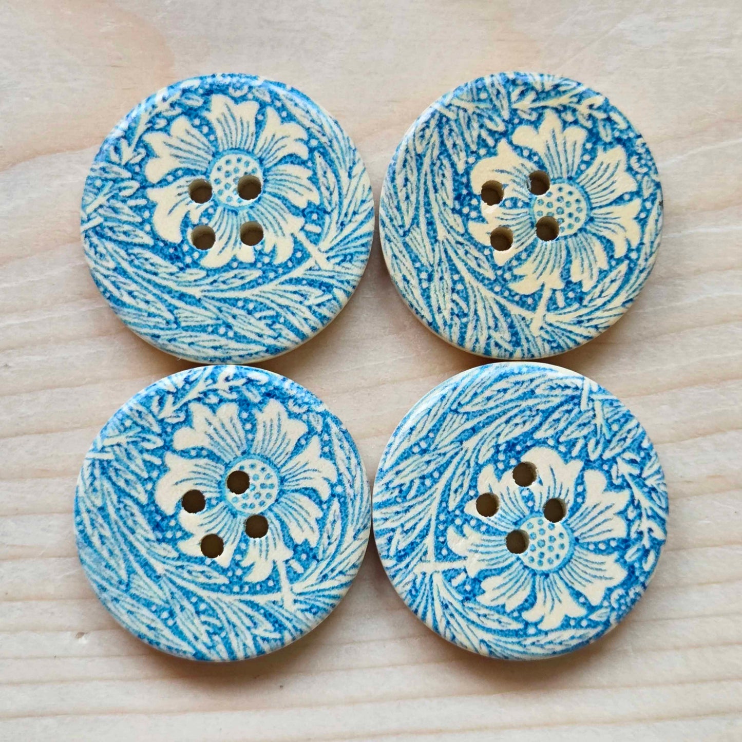 BLUE WHISPER / Wooden Buttons / 30mm (Set of 6)