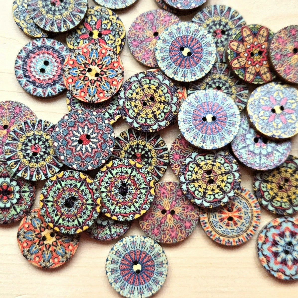 Bohemian Mandala / Wooden Buttons / 15-25mm (Set of 8)