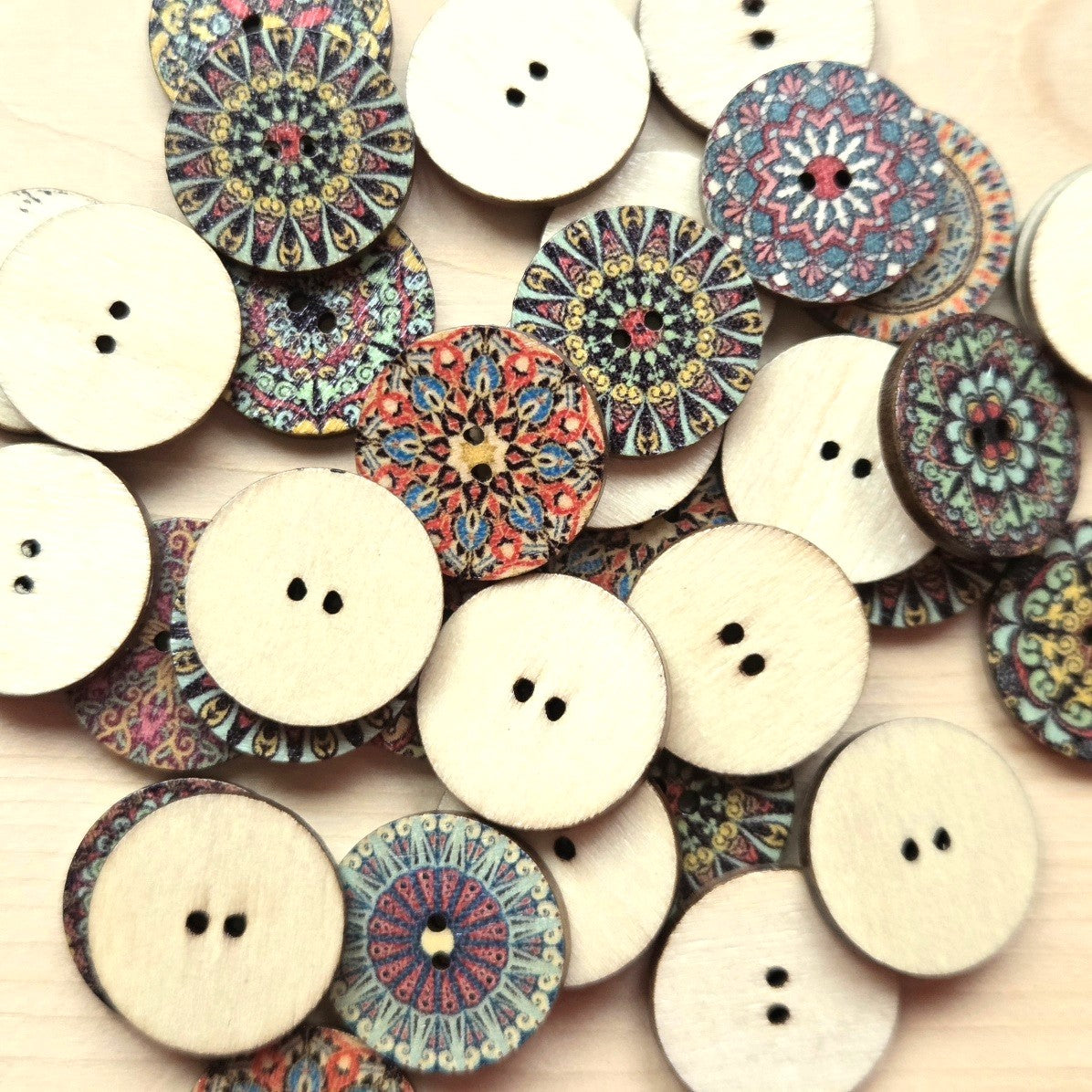 Bohemian Mandala / Wooden Buttons / 15-25mm (Set of 8)