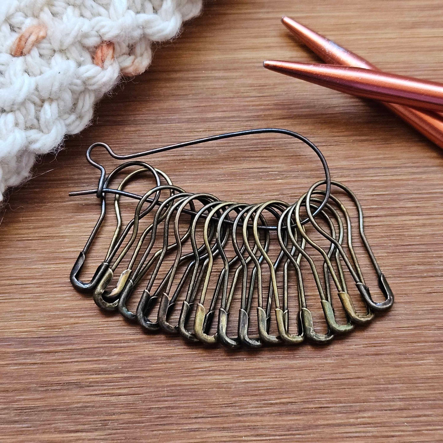 VINTAGE BULB PINS / 40 pcs / Removable Stitch Markers / Crochet Knitting Stitch Markers / Notions