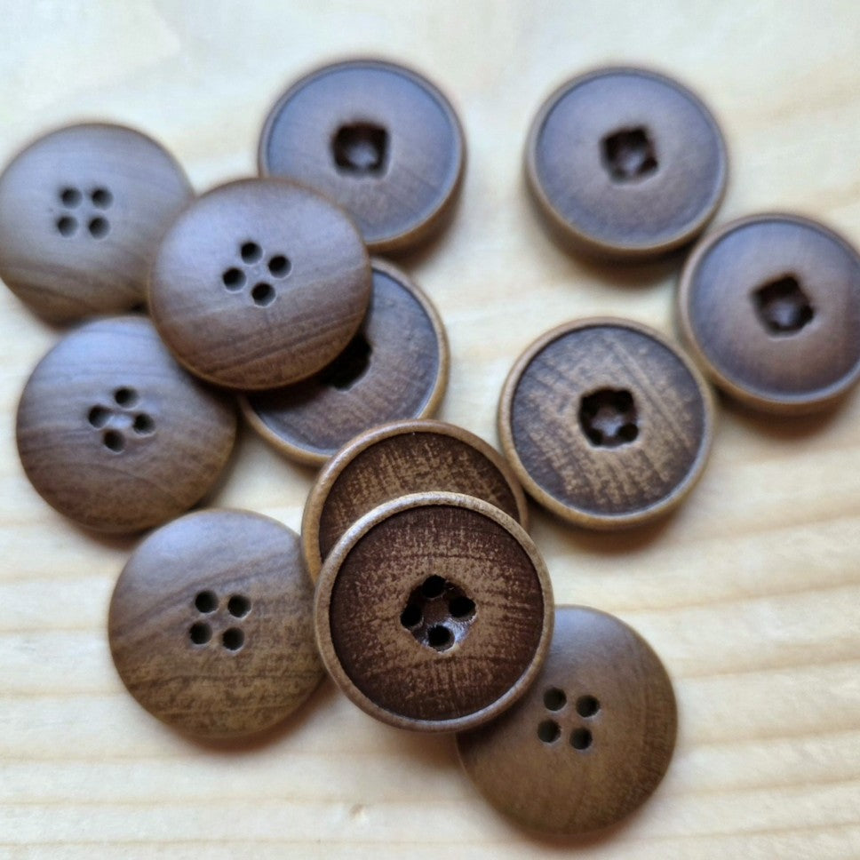 Brown Timber / Deluxe Wooden Buttons / 15mm (Set of 4)