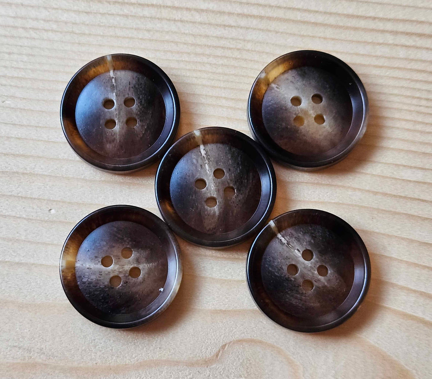 BROWN ROCKY MOUNTAIN  / 18-28mm / Resin Buttons / Sewing Buttons