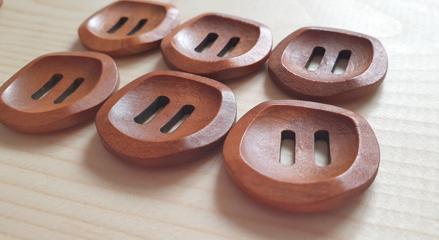 BUCKLE BROWN / 30mm / Set of 6 buttons / Wooden Buttons / Sewing Button