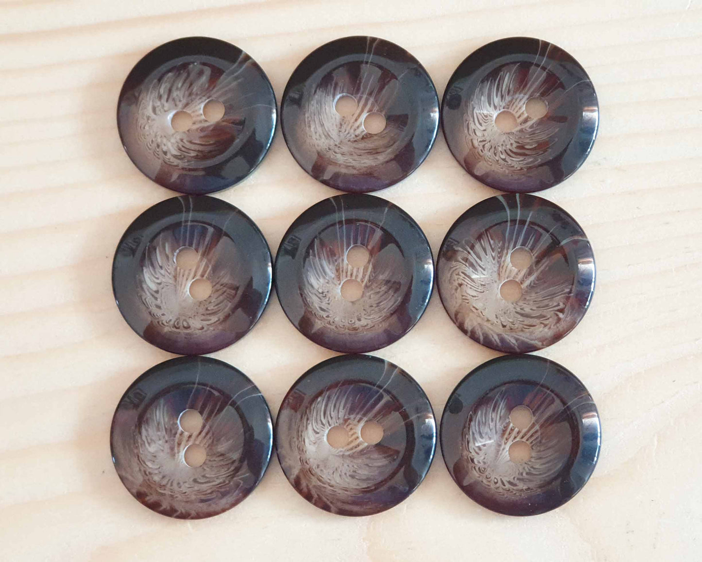 CHOCOLATE SUNDAE  / 18-28 mm / Resin Buttons / Sewing Buttons