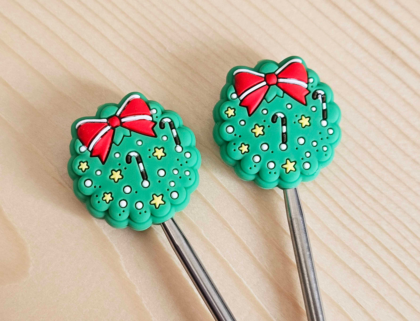 CHRISTMAS WREATH STITCH STOPPERS / Knitting Needle Stoppers / Point Protection / Notions