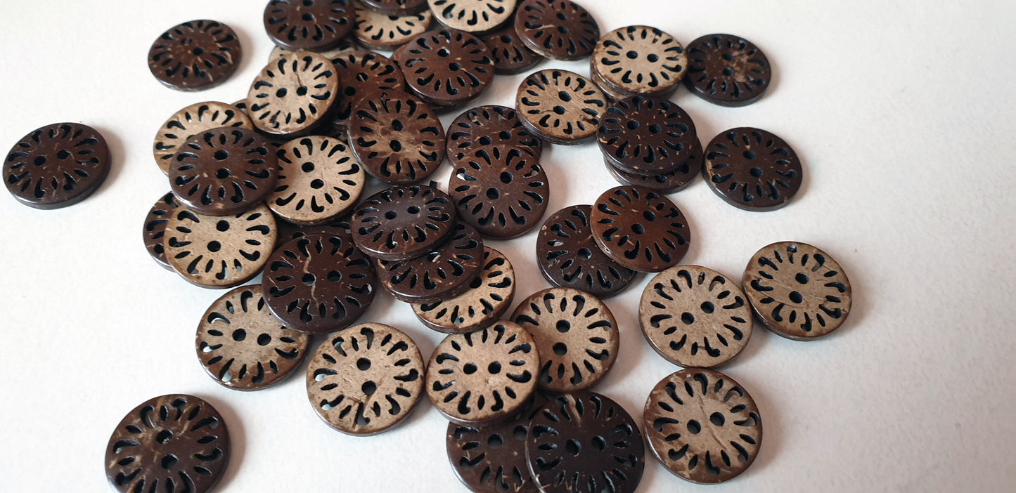 COCO COMMON DAISY / 15mm / Coconut Buttons / Sewing Buttons