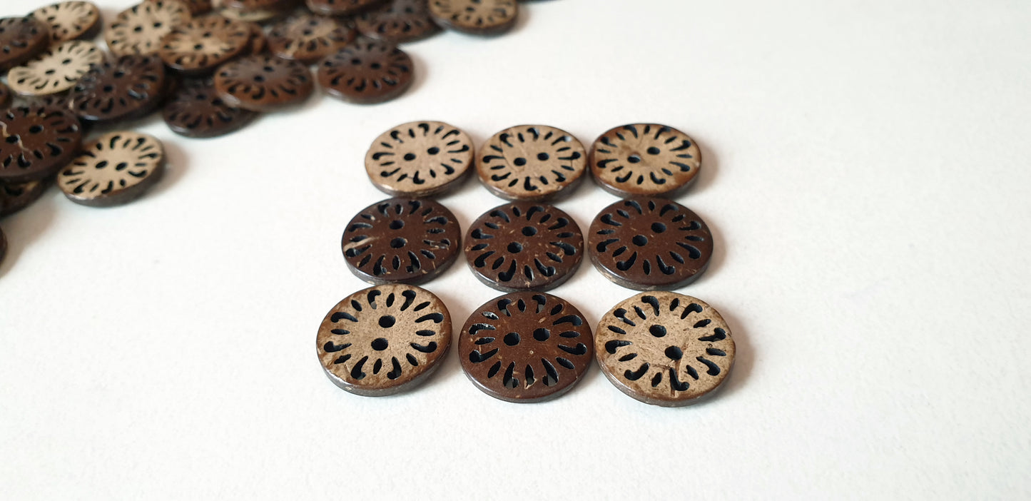 COCO COMMON DAISY / 15mm / Coconut Buttons / Sewing Buttons