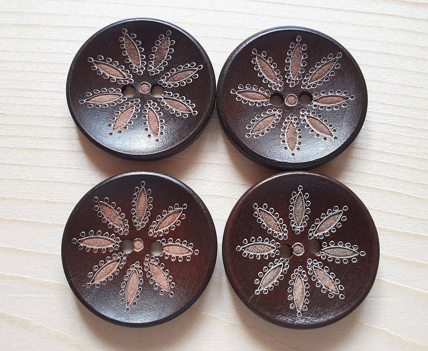 COFFEE FLOWER / Dark Brown 2-Hole Wooden Buttons / 30mm (Set of 4)