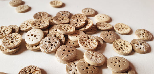 COCO CALENDULA / 13mm - 8 buttons / Coconut Buttons / Sewing Buttons