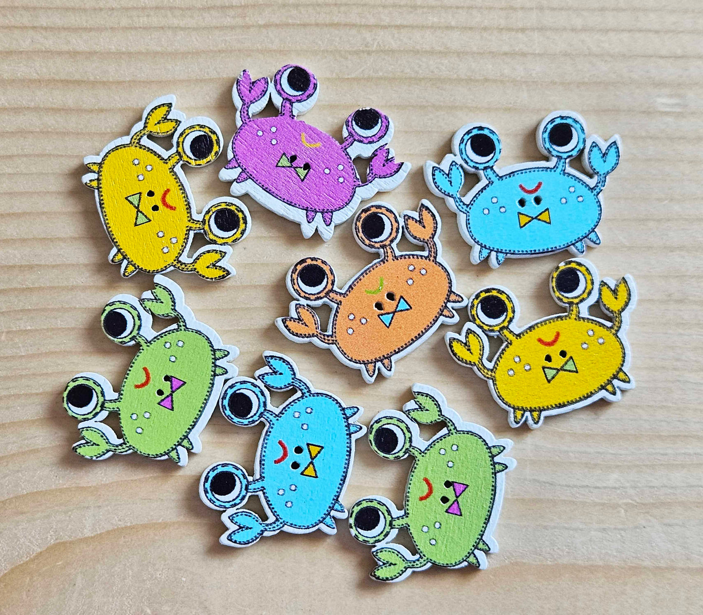 CRAB / Wooden Buttons / 30x22mm (Set of 8)
